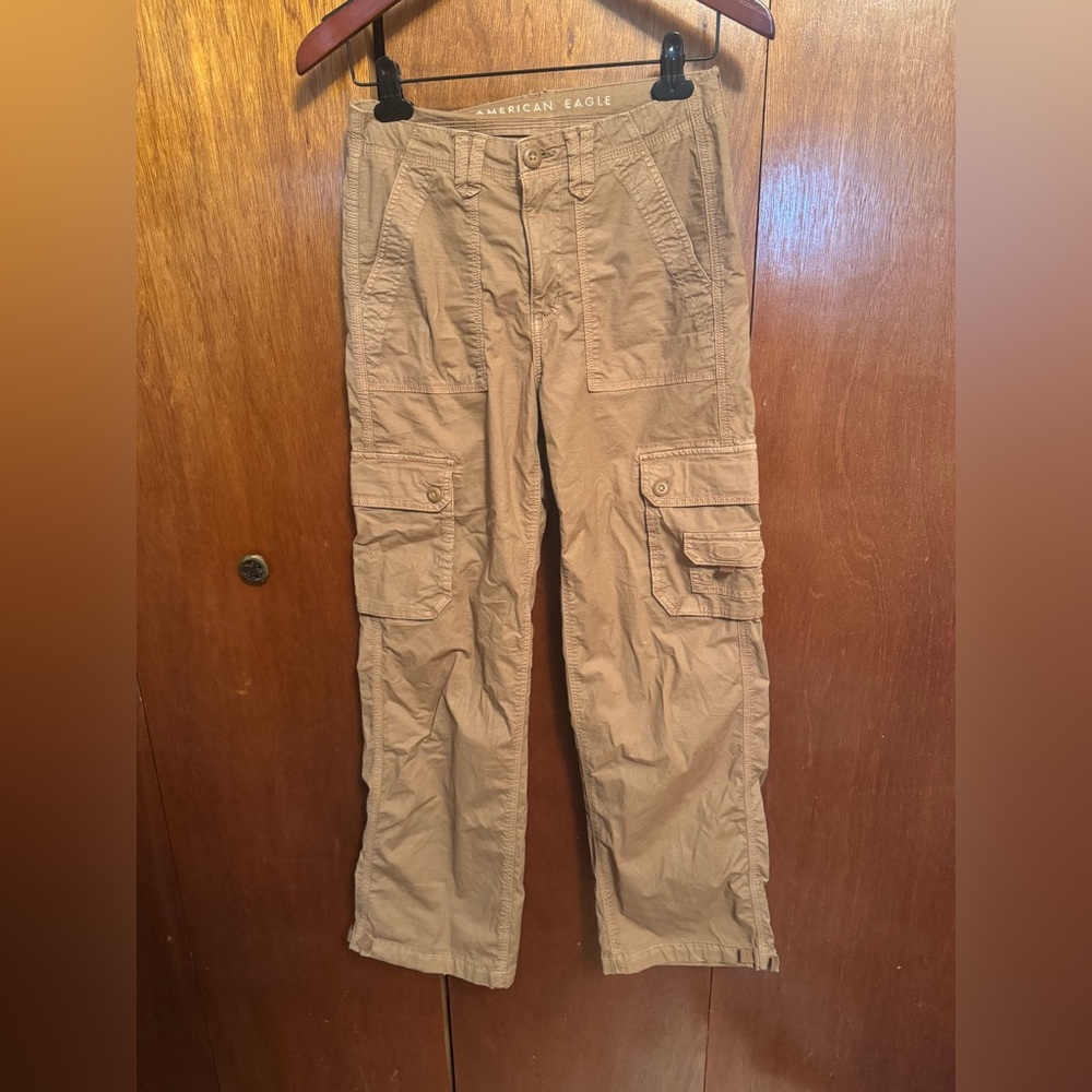Women’s American Eagle Cotton Baggy Jogger Cargo Pants Tan size 2
